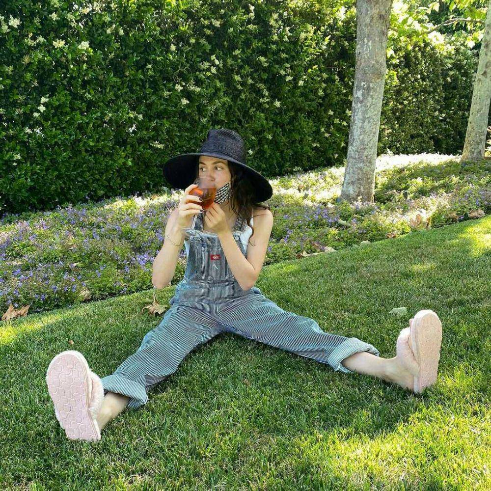 instagram.com/maudeapatow