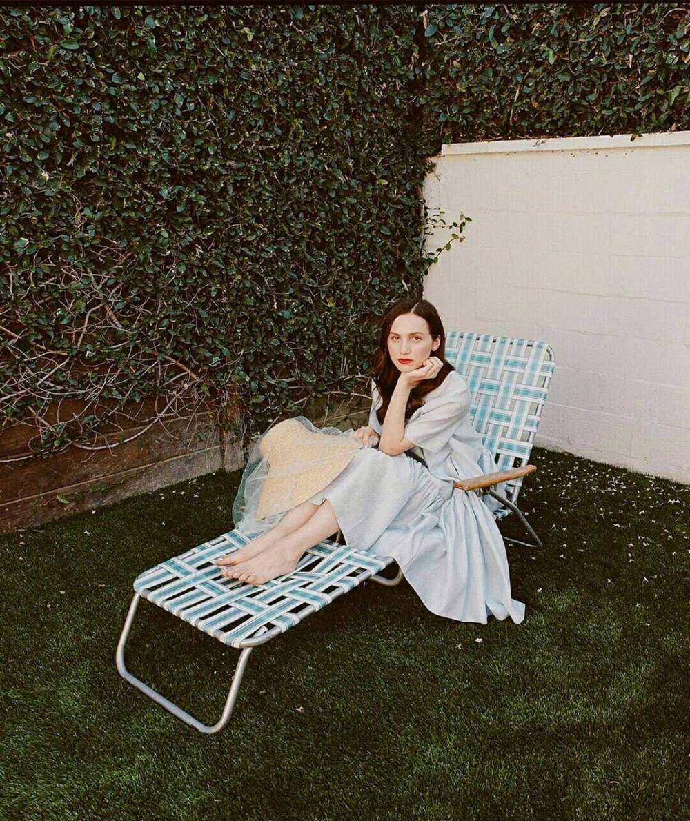 instagram.com/maudeapatow