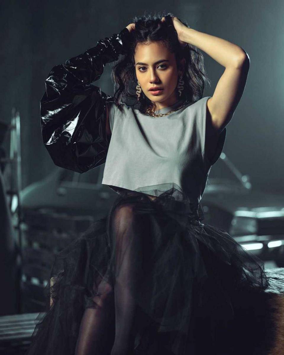 Instagram.com/pevpearce