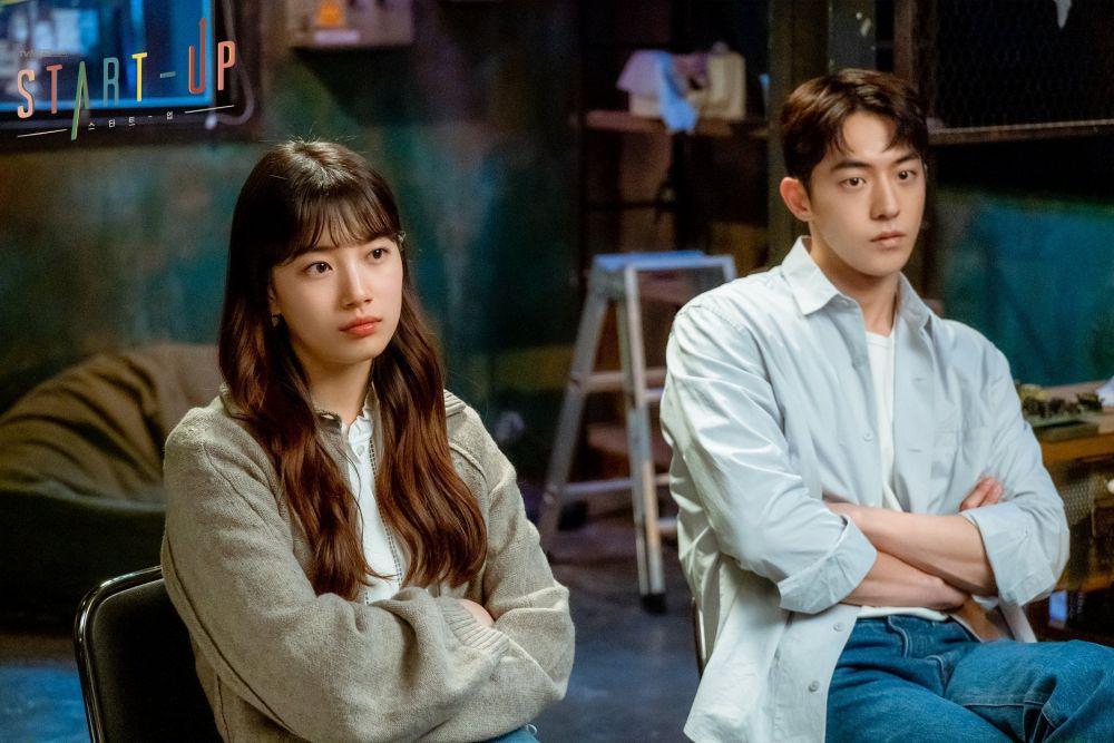 6 Pasangan KDrama 2020 yang Kisah Cintanya Rumit, Geregetan!