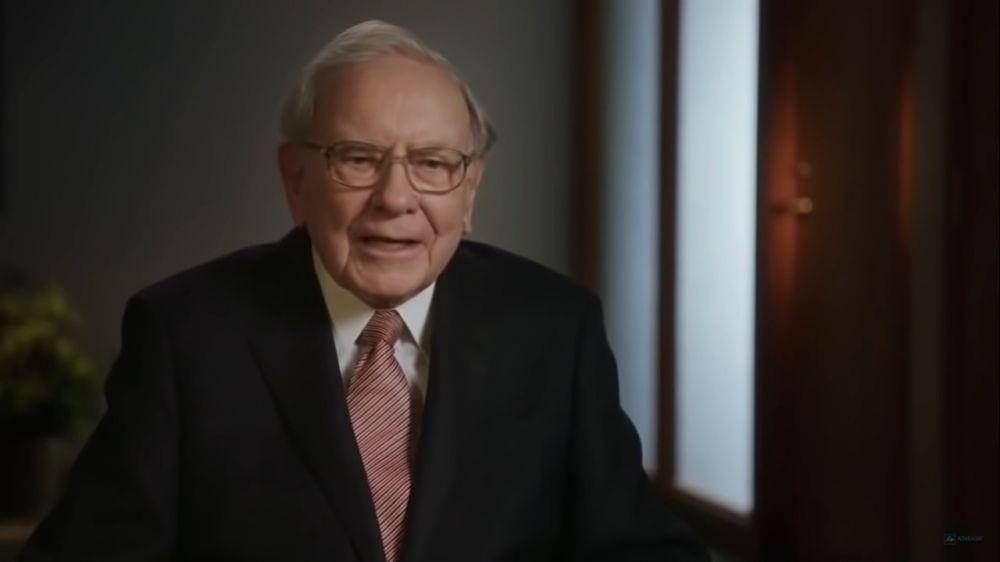 Warren Buffet (Youtube.com/ADVEXON TV)