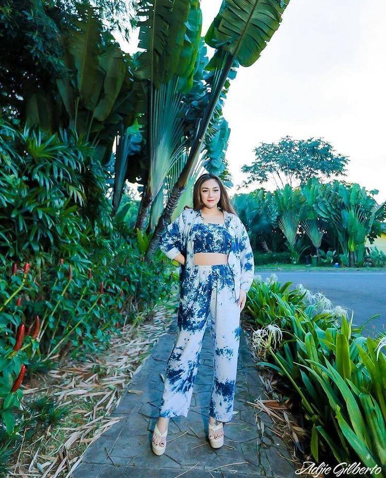 Instagram.com/celine_evangelista/