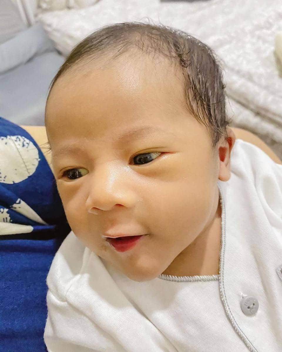 Instagram.com/anissaaziza