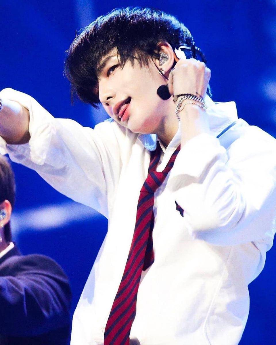 Instagram.com/straykidshyunjins