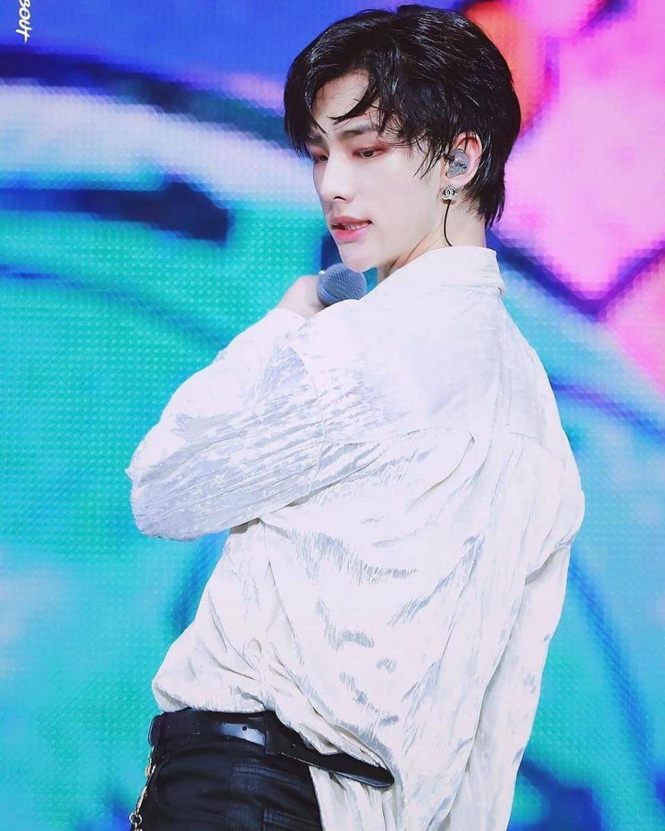 Instagram.com/straykidshyunjins