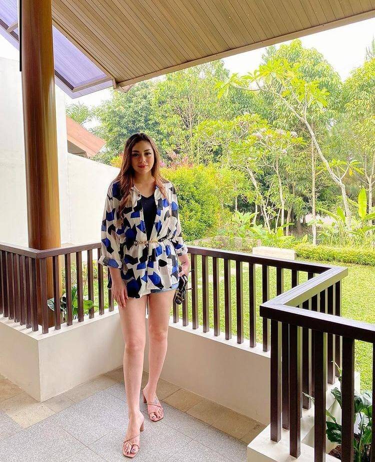 Instagram.com/celine_evangelista/