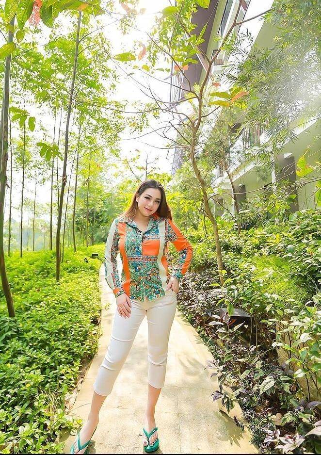 Instagram.com/celine_evangelista/