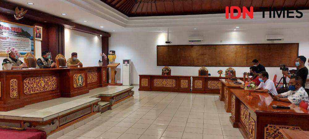 Penjelasan mengenai klaster Poltrada Bali, Rabu (03/12/2020). (IDN Times/Wira Sanjiwani)