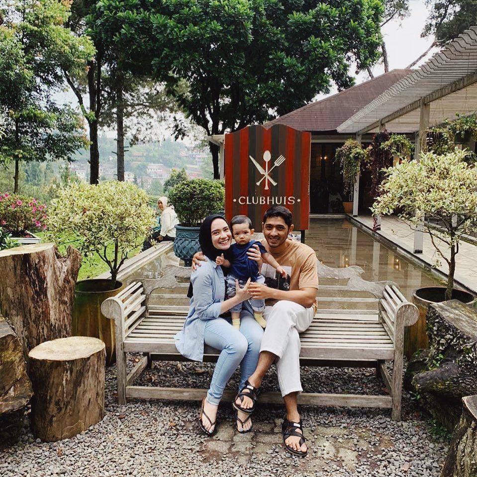 instagram.com/putriannesaloka