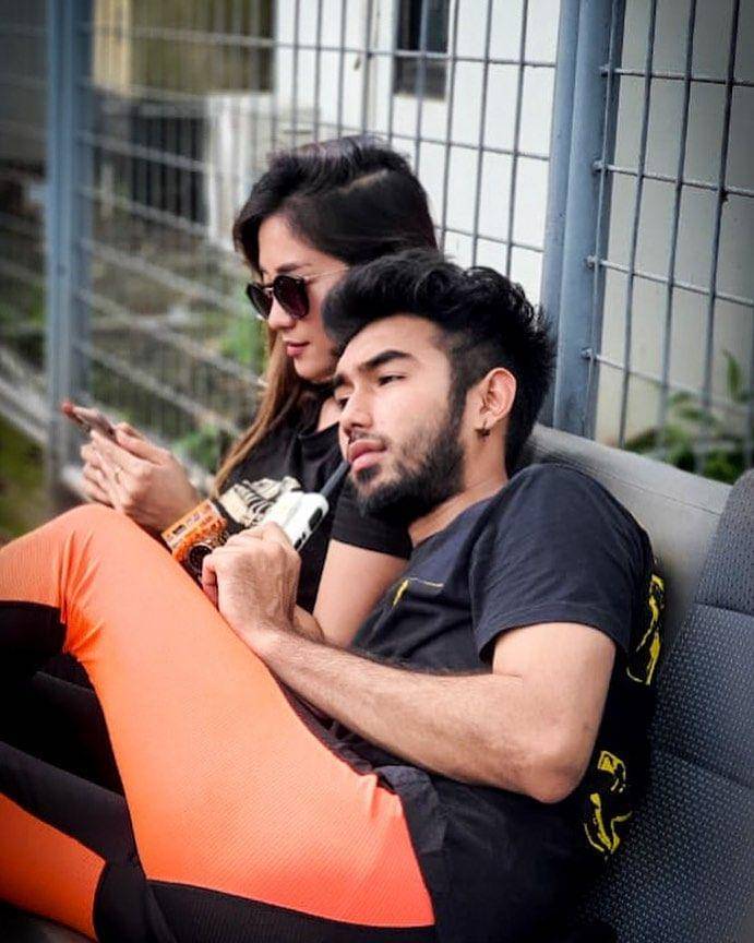 instagram.com/abidzzia206