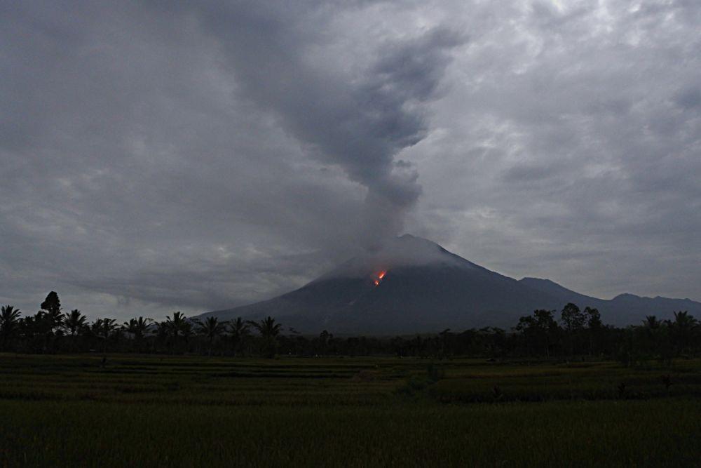 Aktivitas Merapi Tetap Tinggi, 18 Jam Terjadi 19 Guguran Lava Pijar