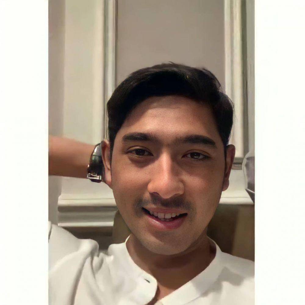 instagram.com/arya.saloka_base