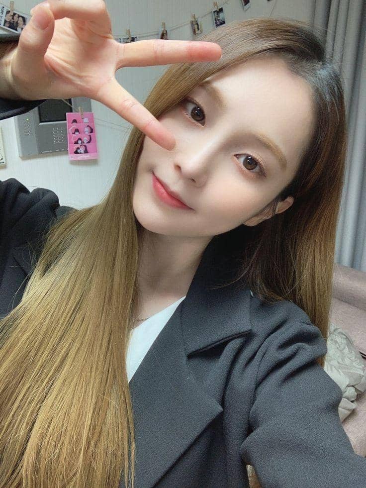 twitter.com/lovingariaz