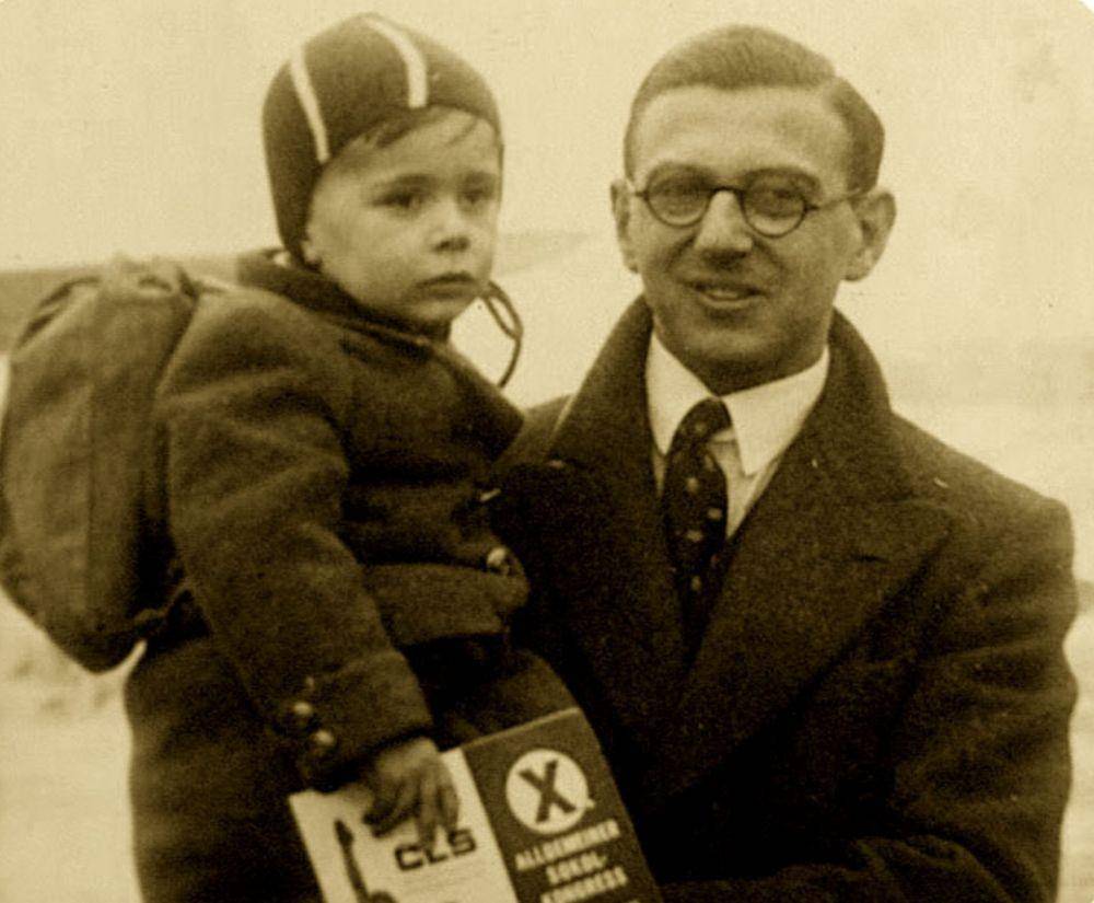 Nicholas Winton dan salah satu anak yang ia selamatkan. nytimes.com