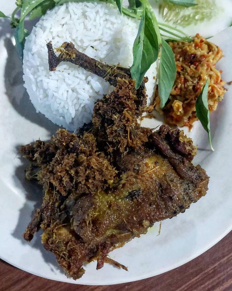 instagram.com/madamkwan.kuliner