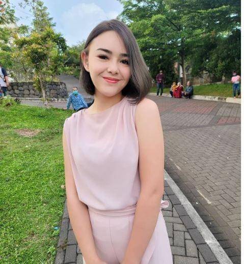 instagram.com/amandamanopo/