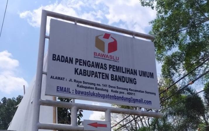Kantor Bawaslu Kabupaten Bandung (FOTO ANTARA/Bagus Ahmad Rizaldi)