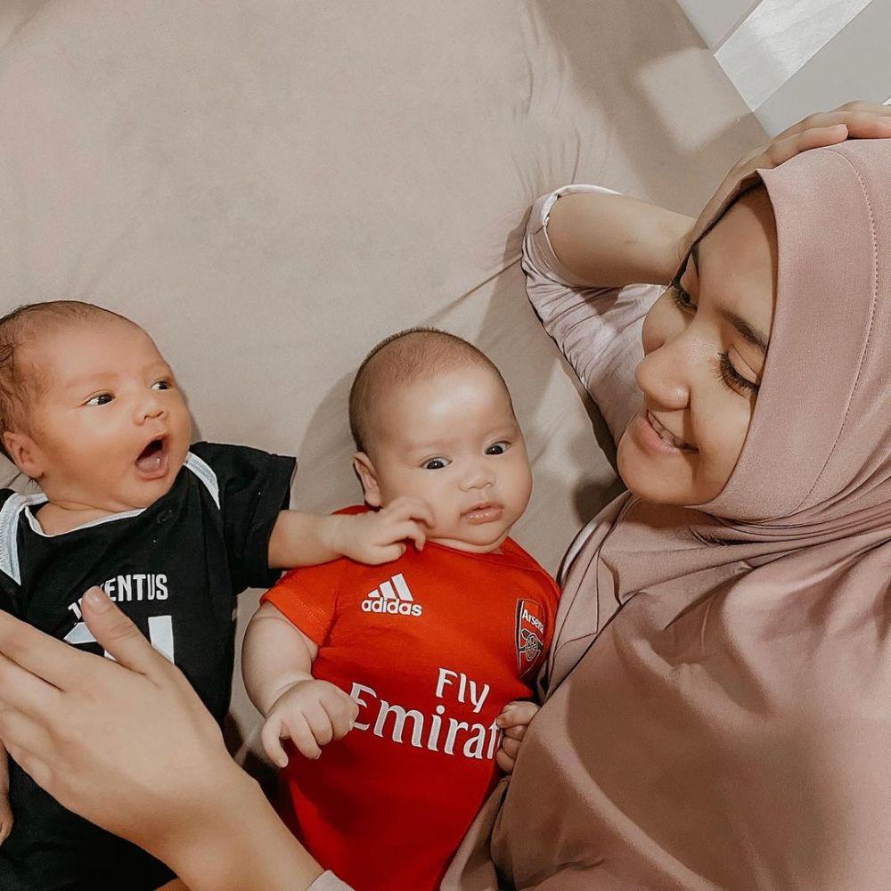 Bak Anak Kembar, 10 Potret Kedekatan Anak Citra Kirana dan Erica Putri