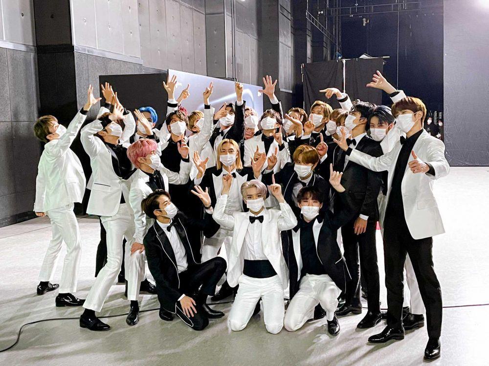 Borong Piala MAMA 2020, 10 Potret Seru NCT 2020 di Belakang Panggung