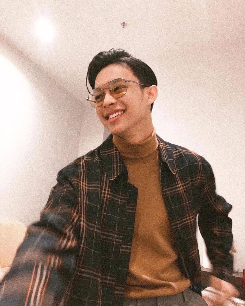 instagram.com/rey_mbayang