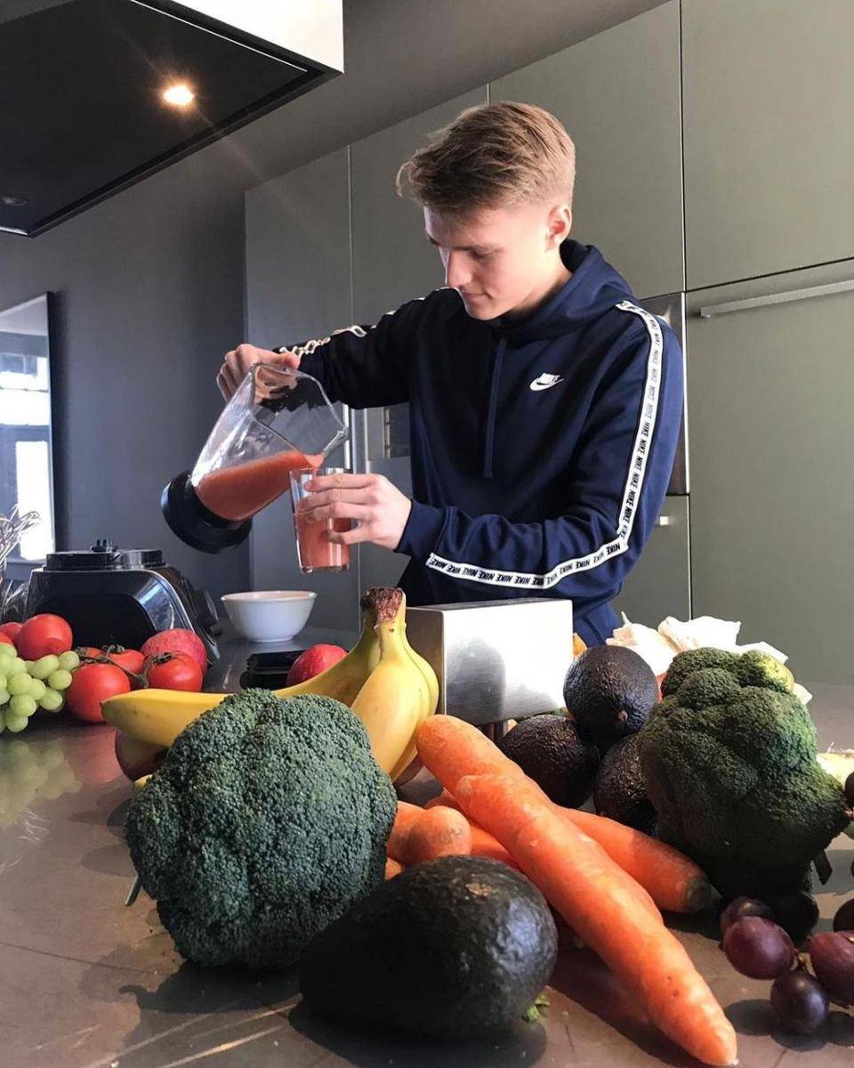 instagram.com/odegaard.98