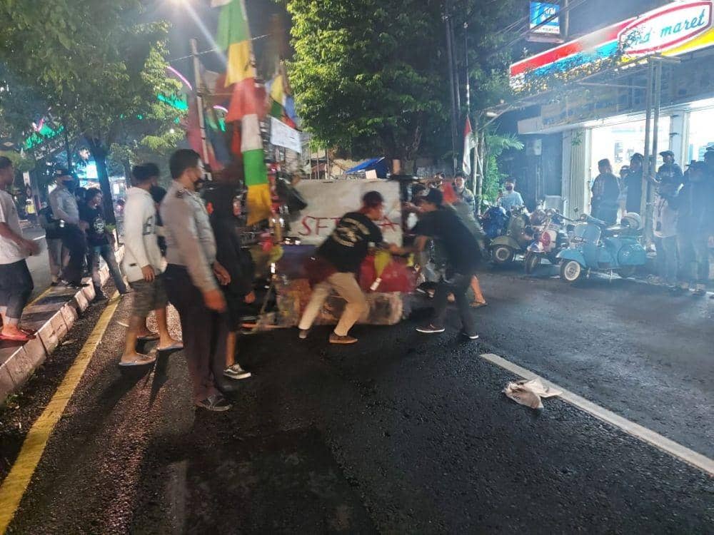 Satpol PP DIY Bubarkan Acara Indonesia Scooter Festival