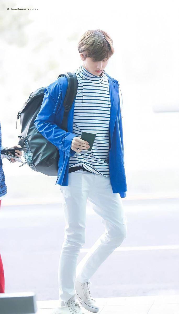 Ilustrasi airport style member NCT Dream (twitter.com/jisung)