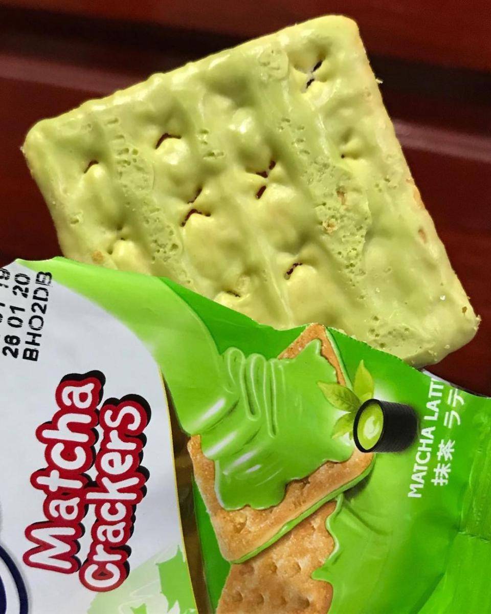 biskuitGery instagram.com/books_n_foodies