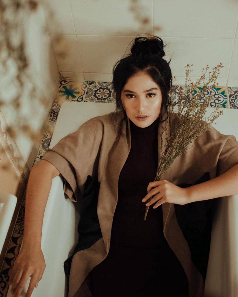 instagram.com/ochi24