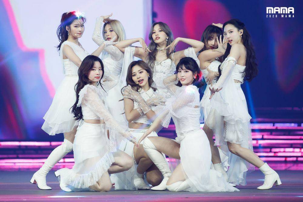 twitter.com/MnetMAMA