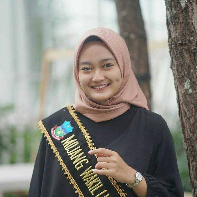 instagram.com/reynafakhira