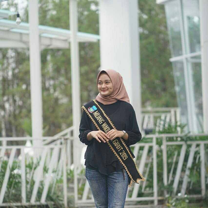 instagram.com/reynafakhira