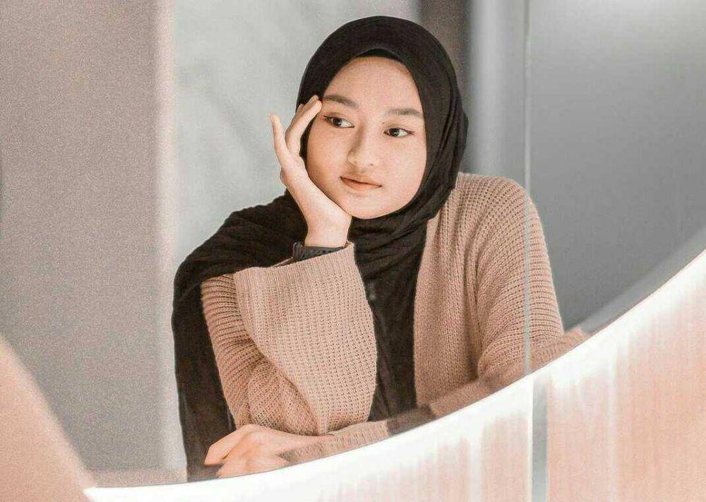 instagram.com/reynafakhira