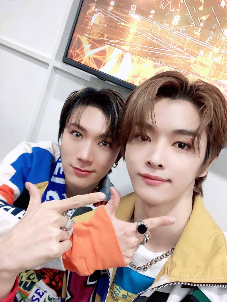 twitter.com/NCTsmtown