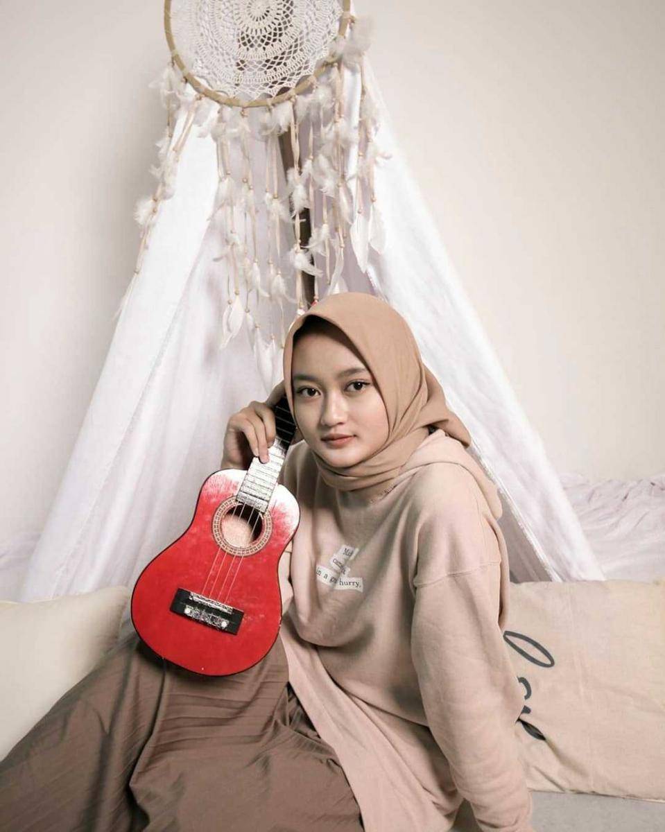 instagram.com/reynafakhira