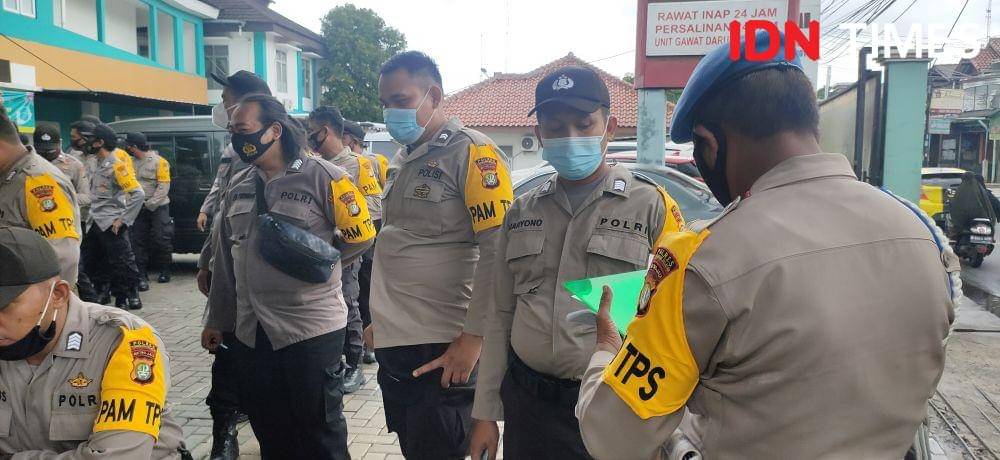 Ratusan Polisi jalani Rapid Tes di Pamulang (IDN Times/Muhamad Iqbal)