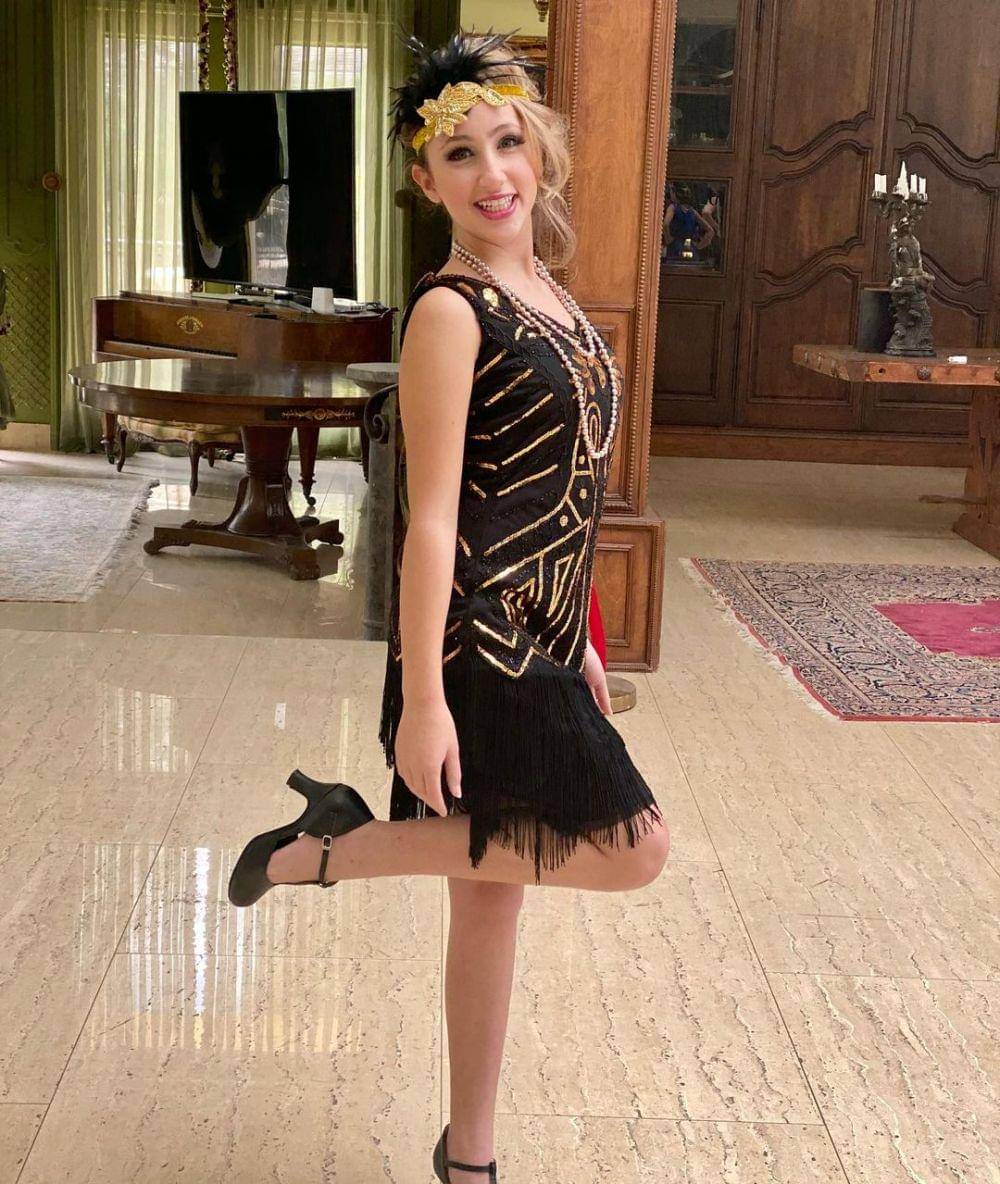 instagram.com/avakolker