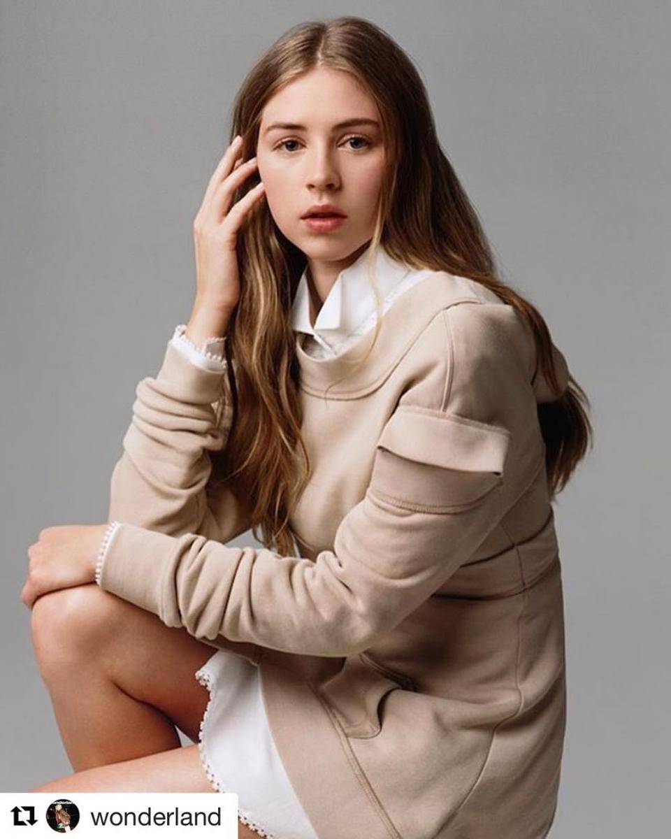 instagram.com/hermionecorfield