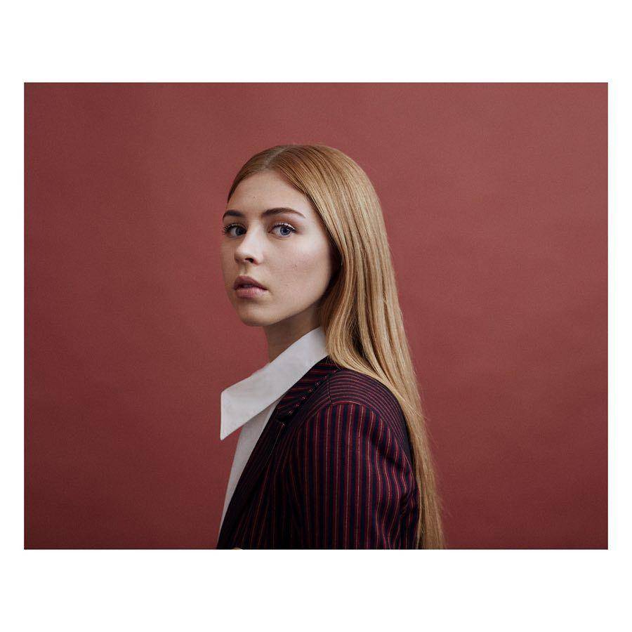 instagram.com/hermionecorfield