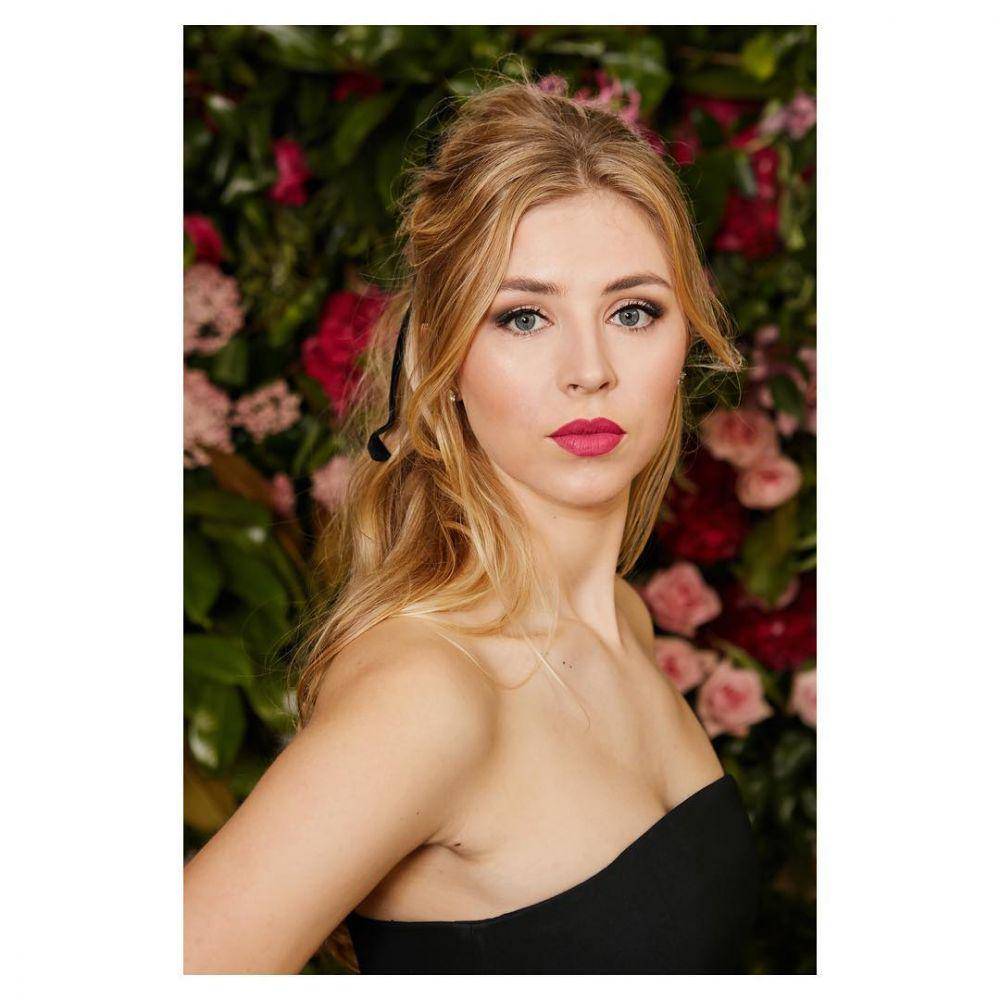 instagram.com/hermionecorfield
