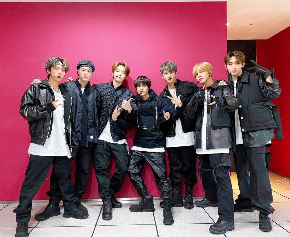 twitter.com/NCTsmtown