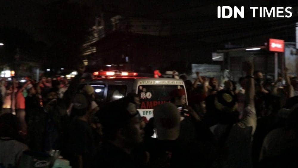 Suasana Petamburan saat Jenazah Laskar FPI Tiba pada Selasa (8/12/2020) (IDN Times/Athif Aiman)