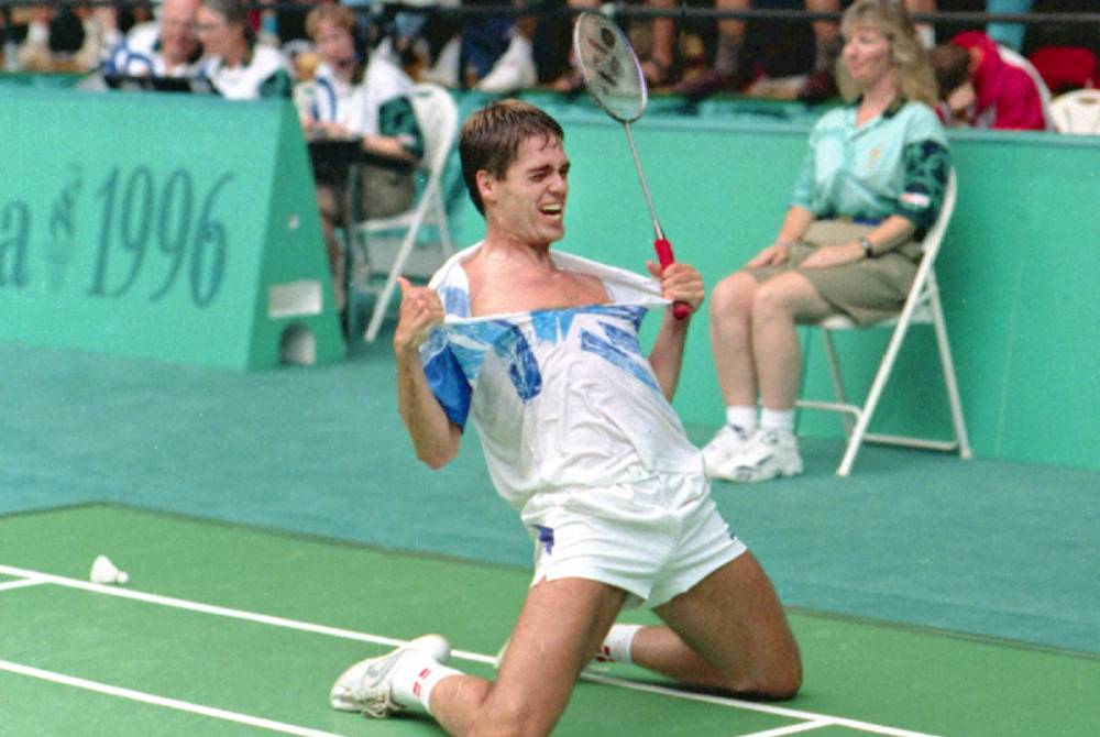 Legenda bulu tangkis Denmark, Poul-Erik Høyer Larsen. (badminton.dk).