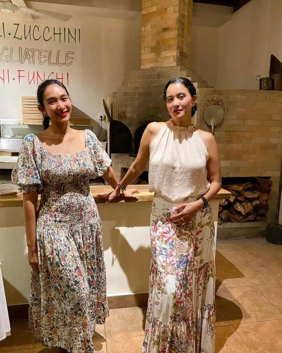 Bak Masih Remaja, 10 Persahabatan Happy Salma dan Marcella Zalianty