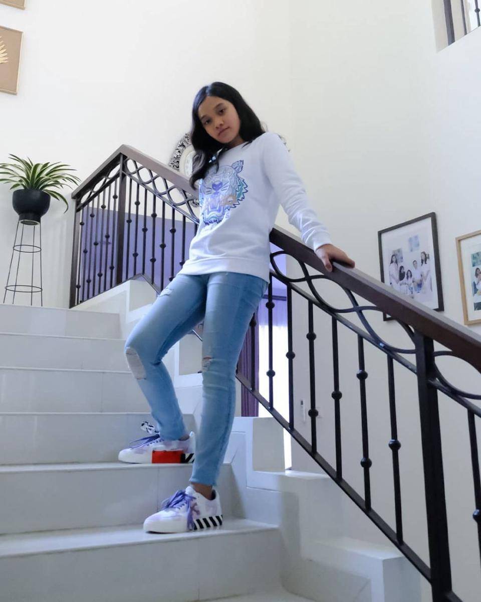 instagram.com/naisaalifiayuriza