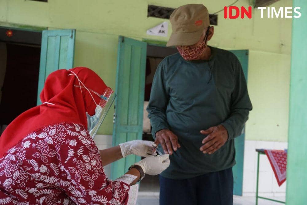 TPS di barak pengungsian Merapi, Sleman. IDN Times/Tunggul Damarjati