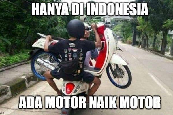 10 Meme Kelakuan Nyeleneh Pemotor Cuma Ada di Indonesia, Kocak Abis!