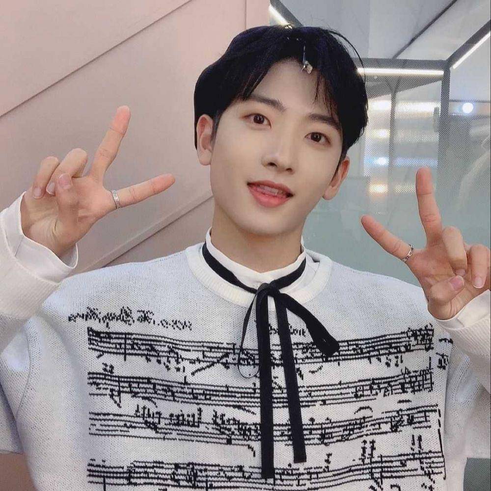 instagram.com/eunki_official