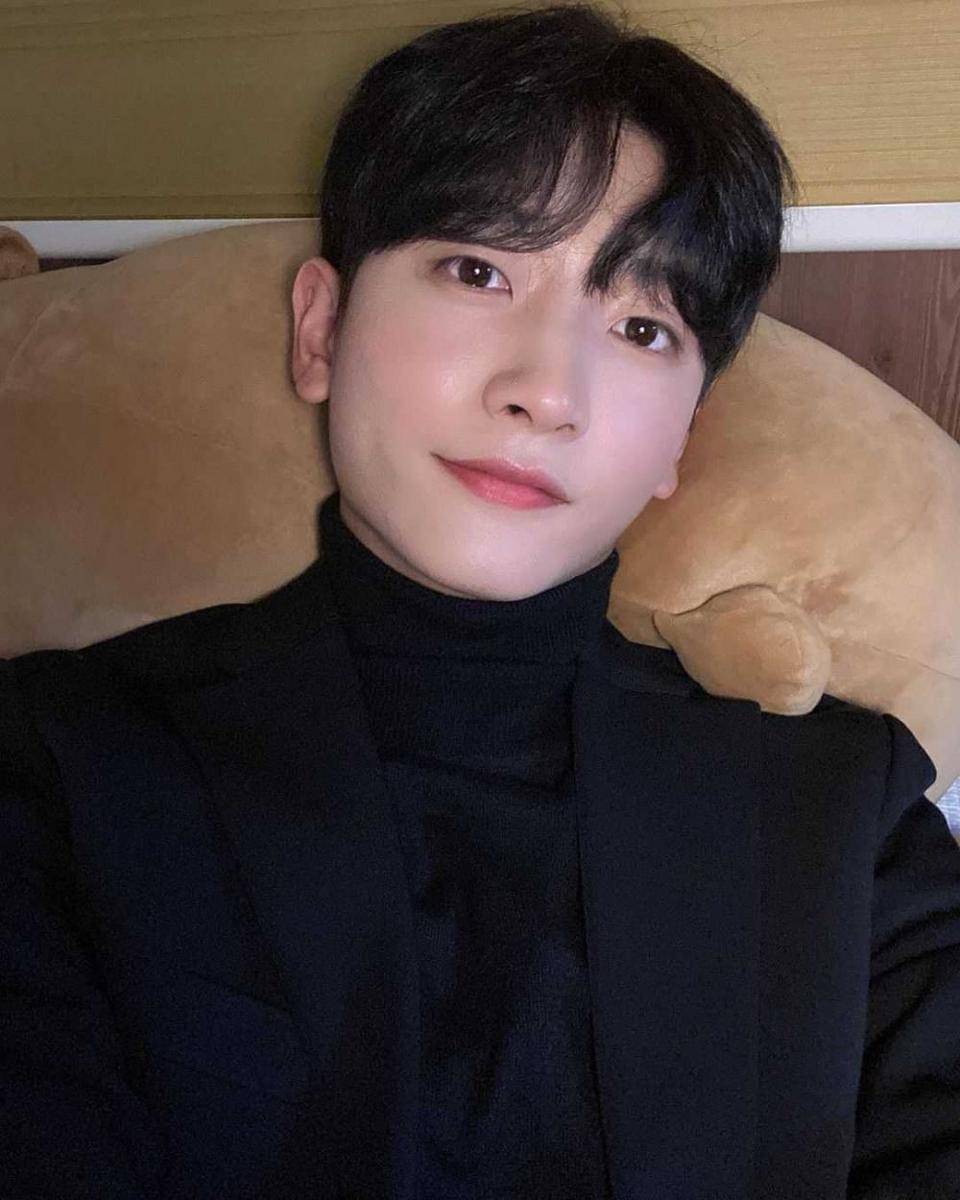 instagram.com/eun_doitz