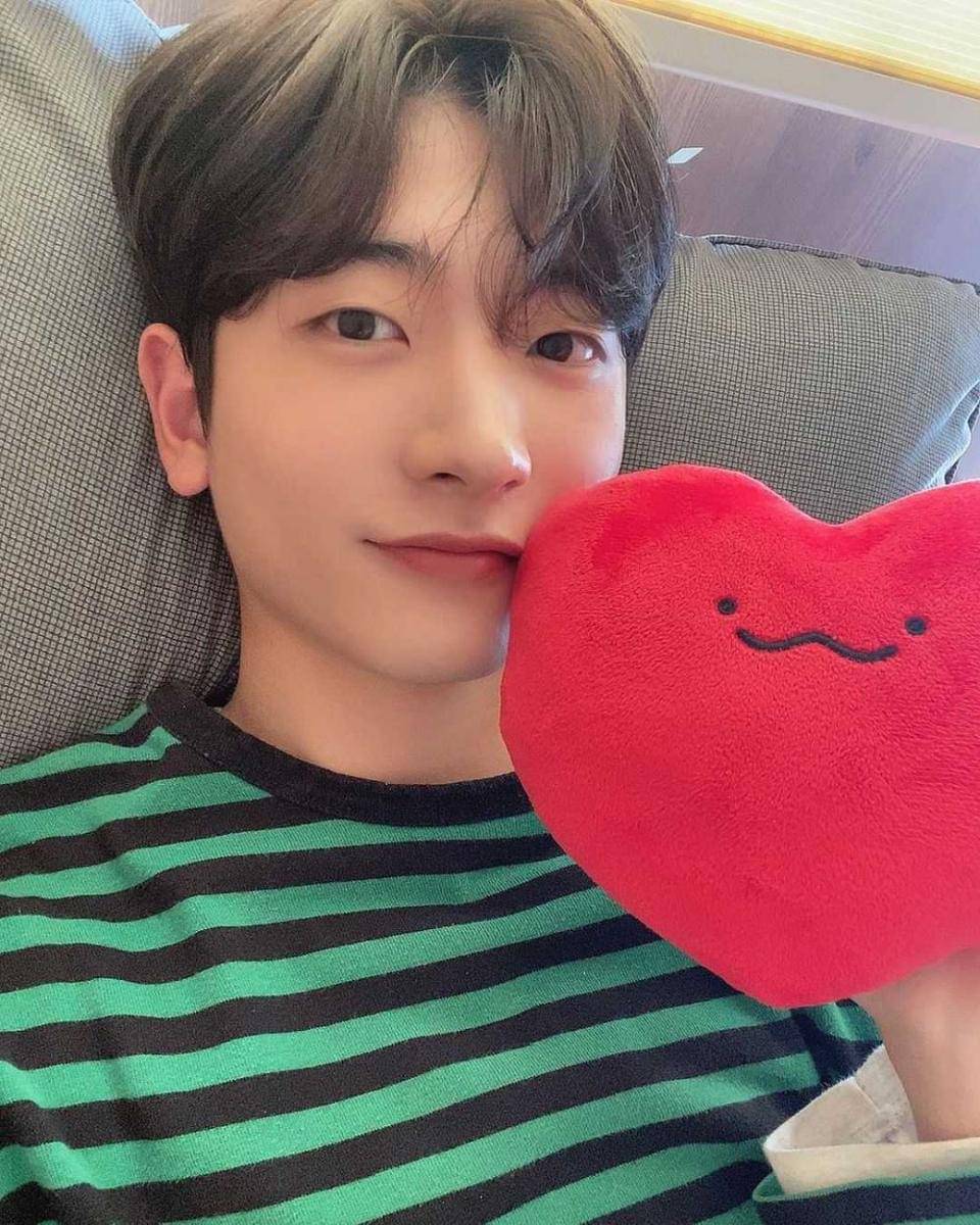 instagram.com/eun_doitz